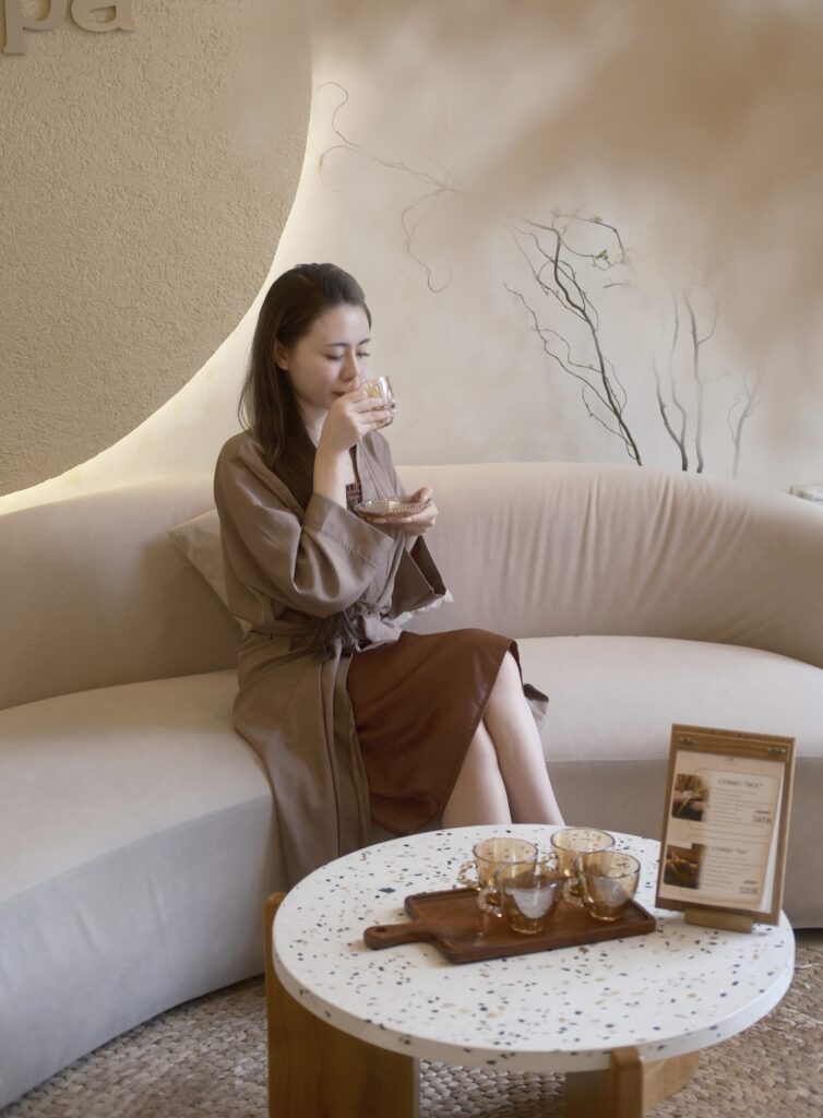 Tại Annie Spa, sự sang trọng không đến từ những gì hào nhoáng, mà hiện hữu trong cách chúng tôi chăm chút cho trải nghiệm của khách hàng